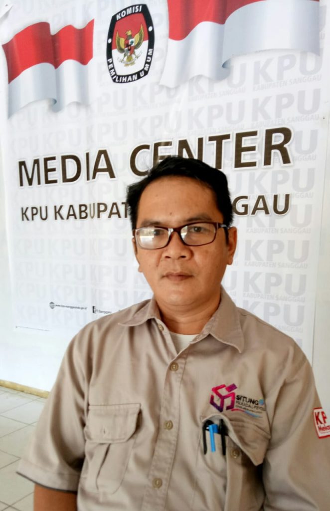 Ketua KPU Sanggau, Sekundus Ritih
