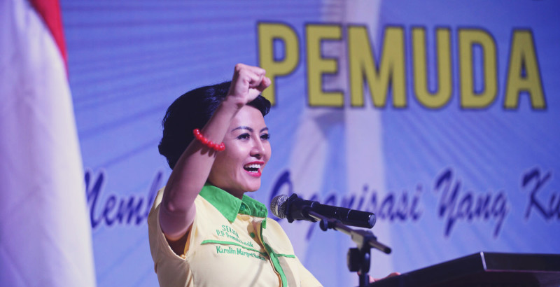 Ketua Umum Pemuda Katolik Indonesia, Karolin Margret Natasa
